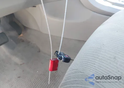 2011 Toyota Corolla Le z USA, uszkodzony, nr VIN 2T1BU4EE2BC744460